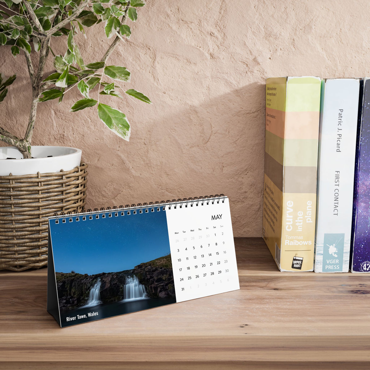 2027 Night & Astro Desk Calendar