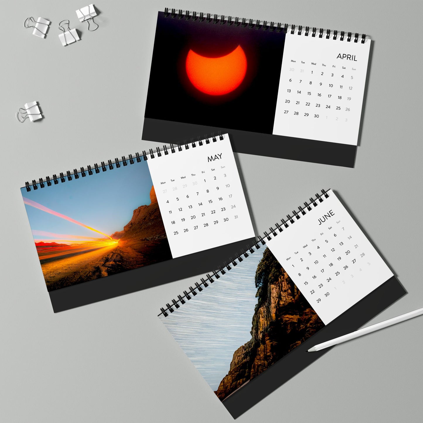 2026 Night and Astrophotography Desk Calendar