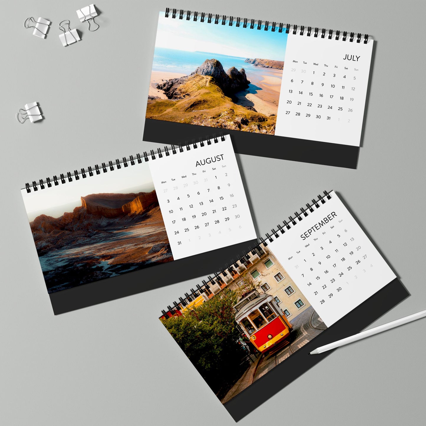 2026 Landscape & Travel Photography Desk Calendar