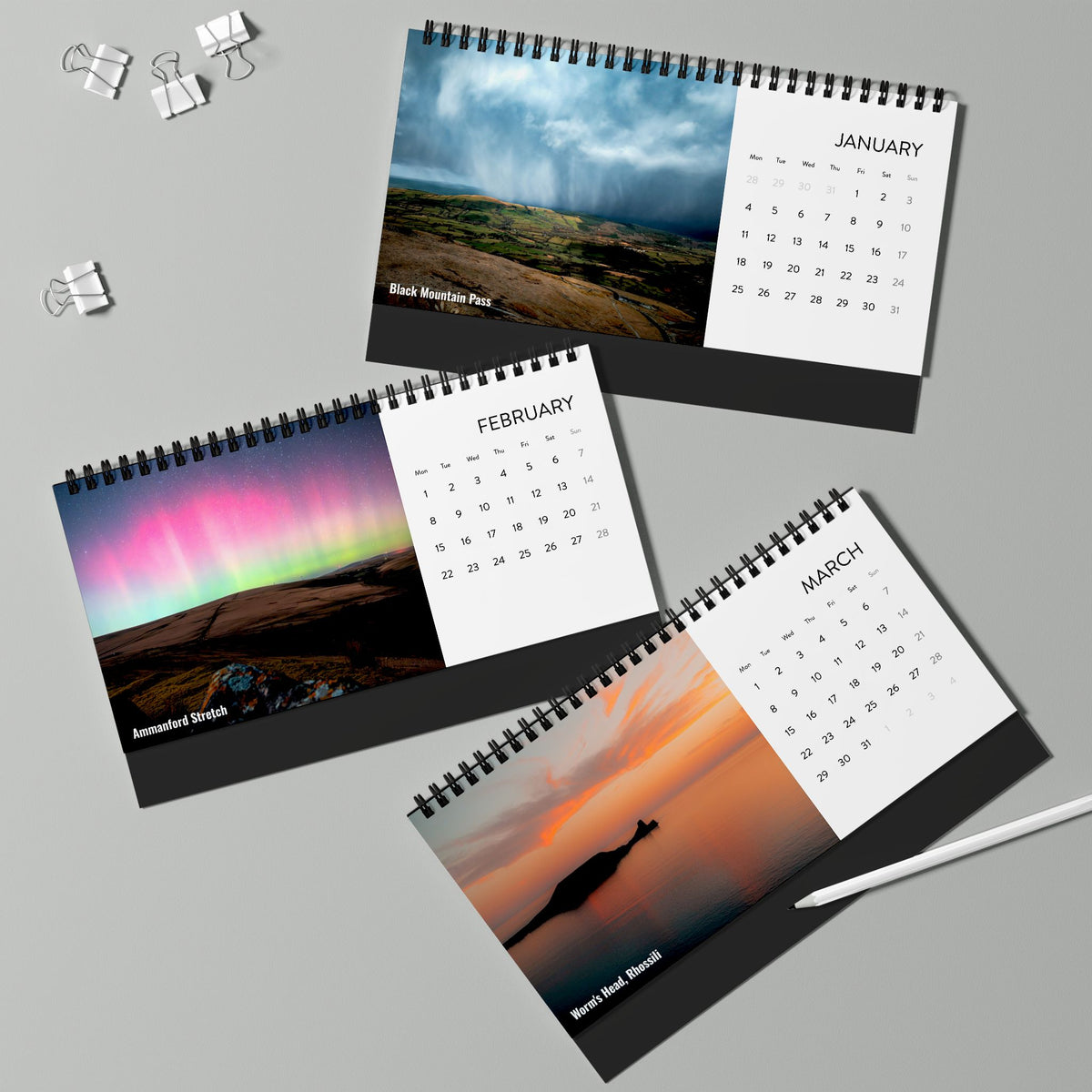 2027 Wales Desk Calendar