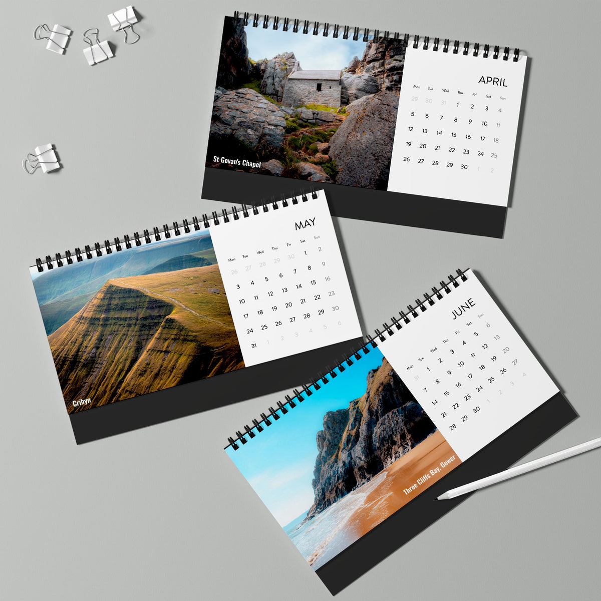 2027 Wales Desk Calendar